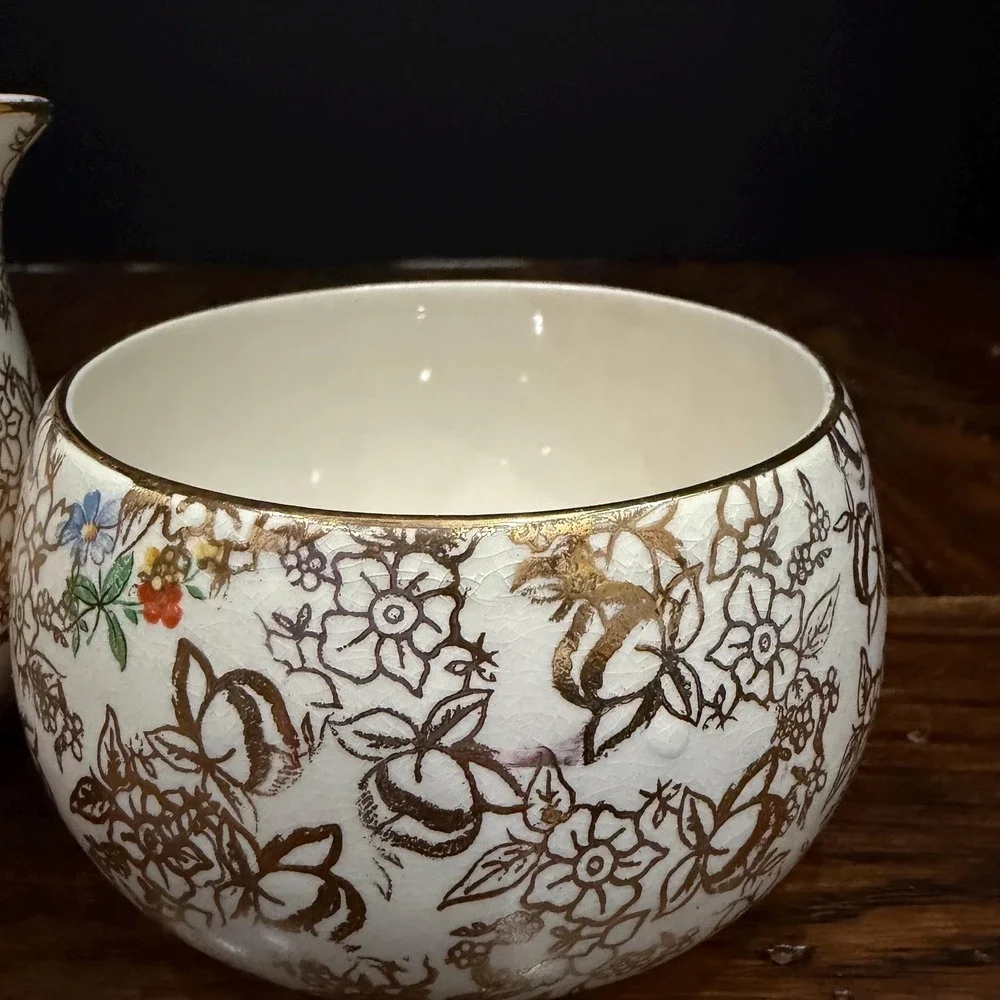 Vintage Lord Nelson Ware Gold Chintz Creamer &‎ Sugar Set England